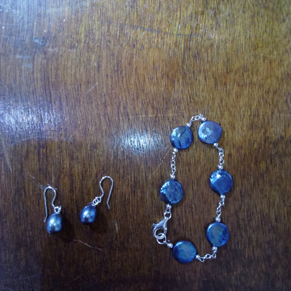 Elegant Blue Pearl Jewelry Set - Picture 5 of 7